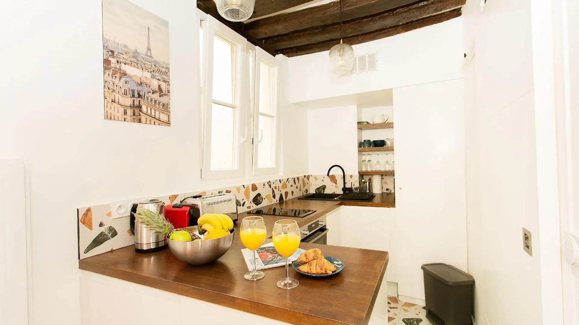 Pont De La 1br Cozy *
